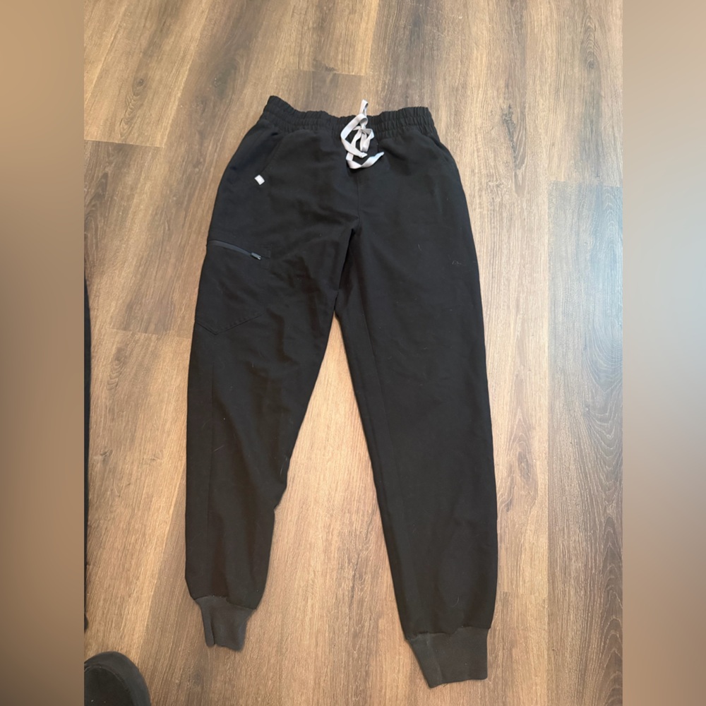 Black Figs Jogger Scrub Pants